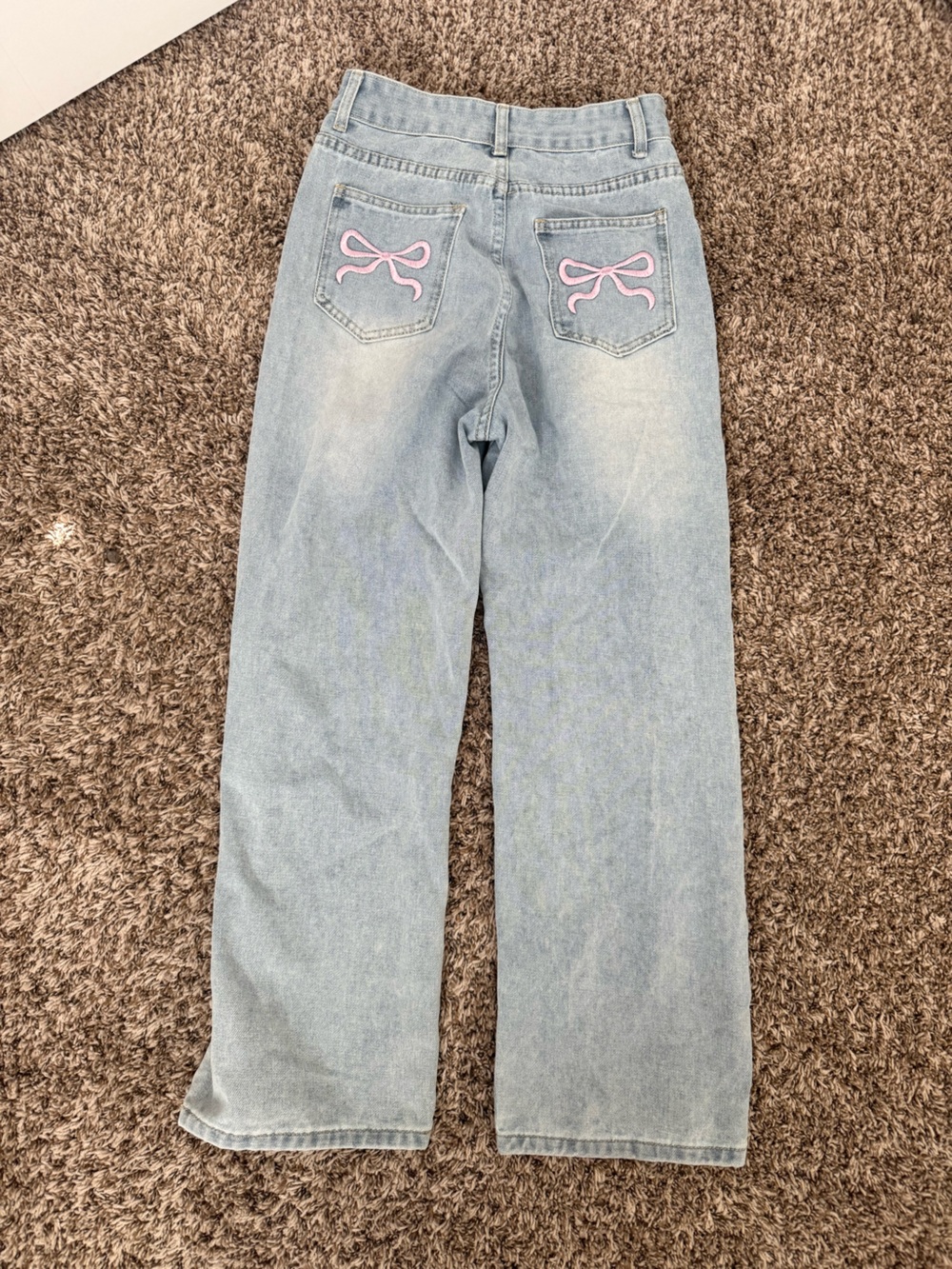 light wash wide leg jeans with embroidered bows - Picture 2 of 3